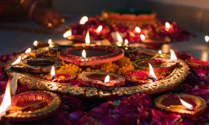 Diwali 2024: Top 10 Crispy Snack Ideas to Prepare at Home