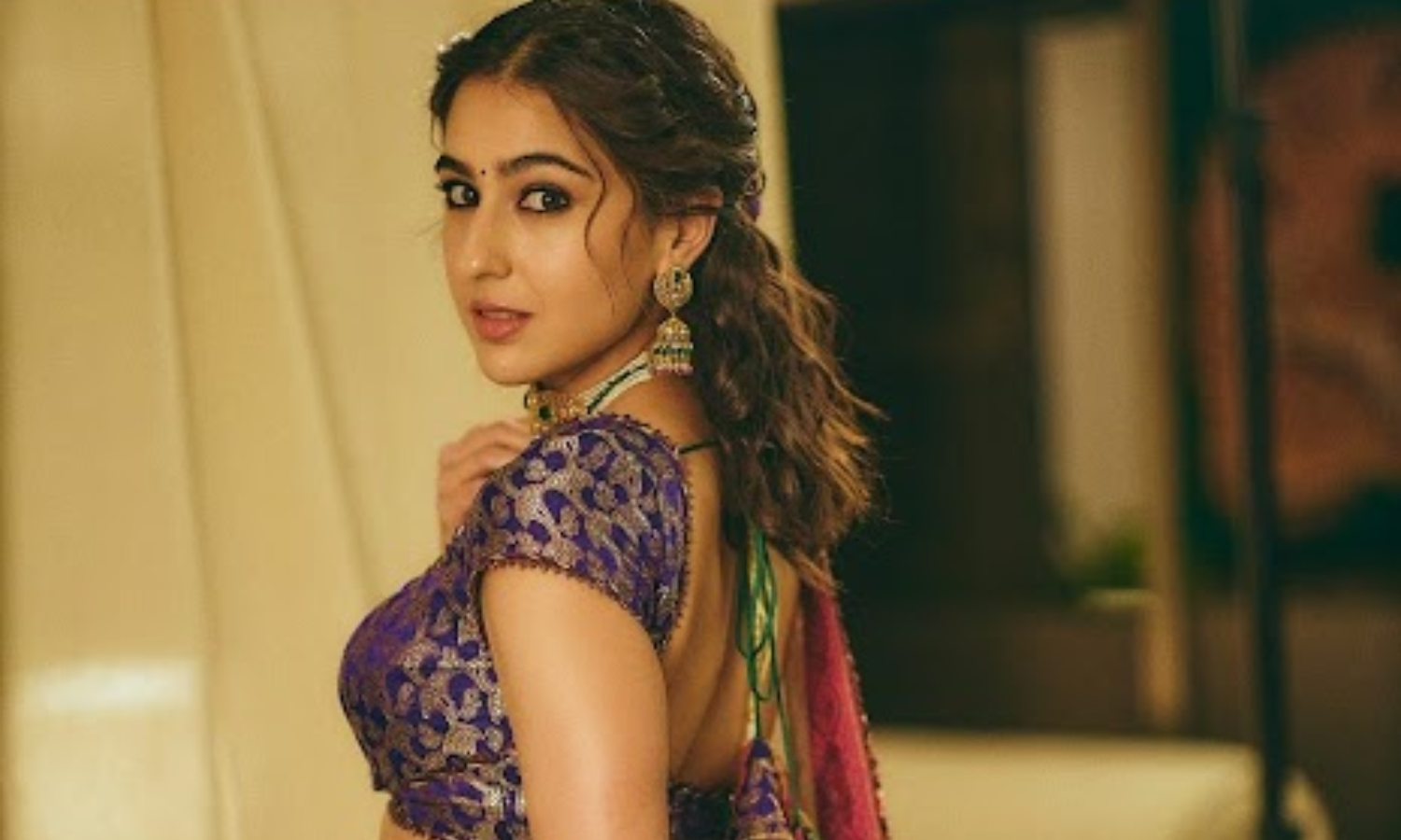 9 Gorgeous Earrings Inspired by Sara Ali Khan for Chhath Pooja