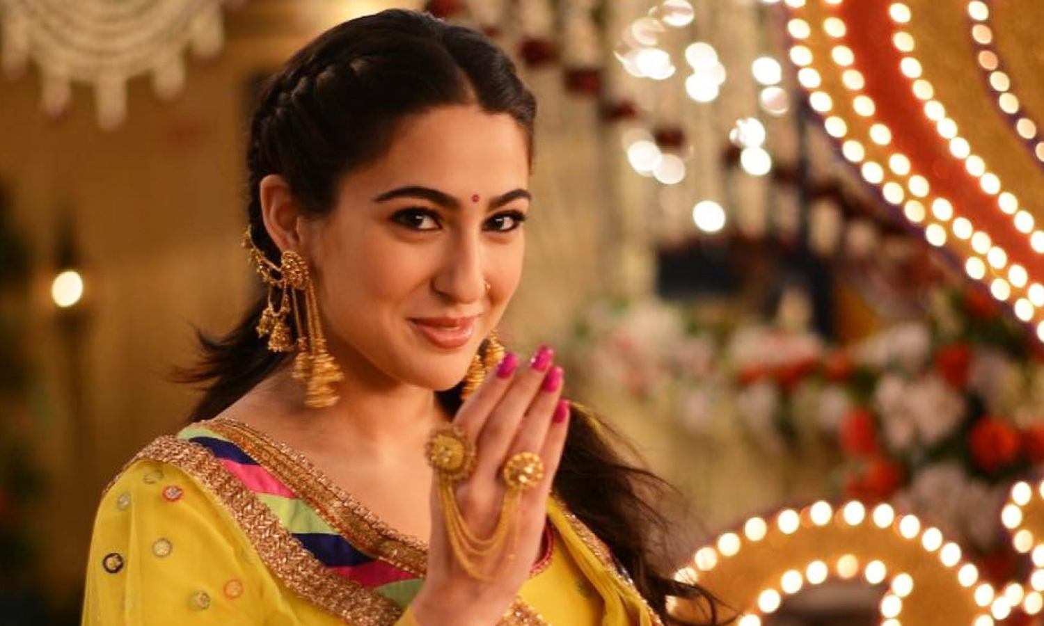 9 Gorgeous Earrings Inspired by Sara Ali Khan for Chhath Pooja