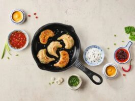 Why Momo Is the Perfect Snack choice for a Cozy Winter Evening
