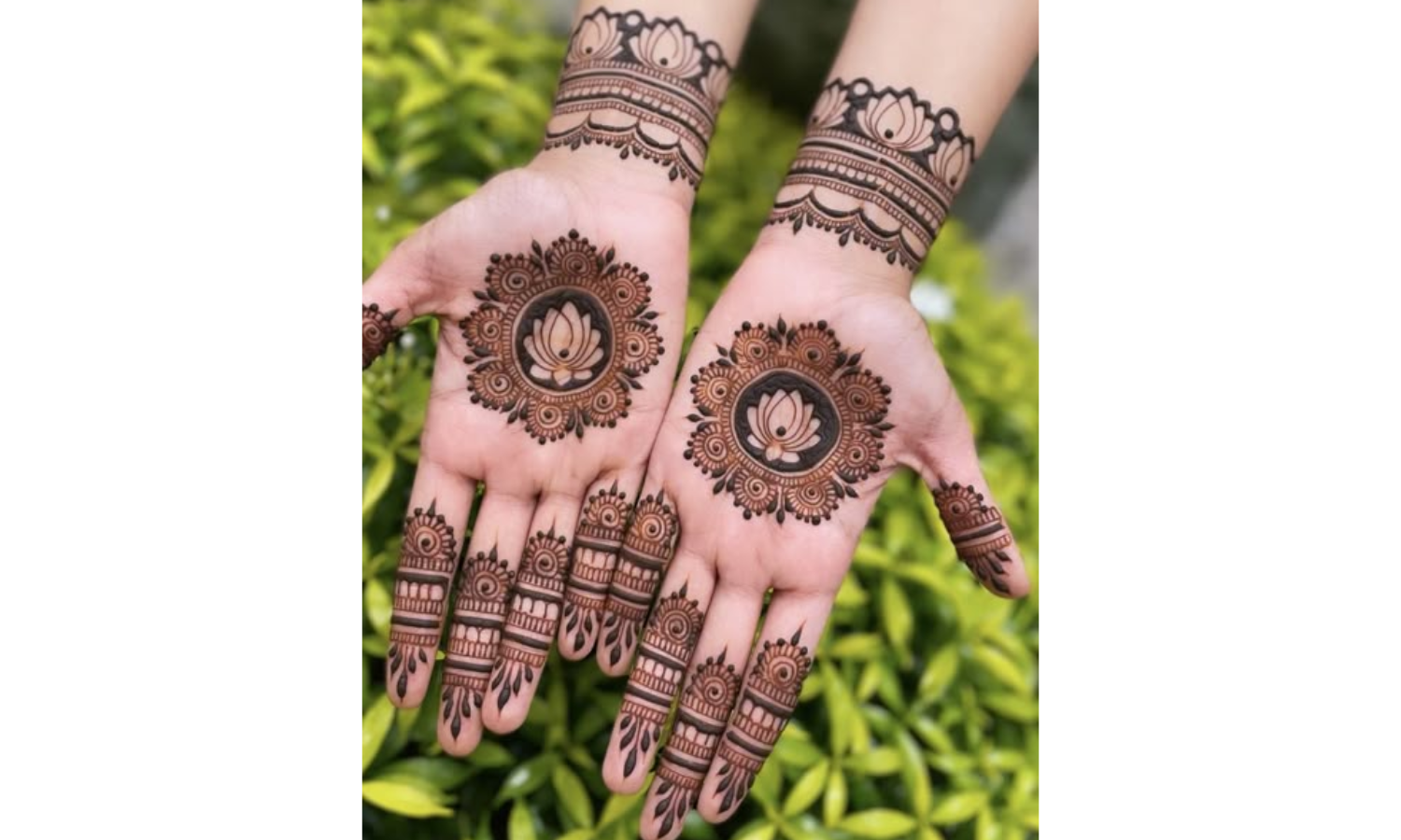 6 Elegant and Simple Palm Mehndi Designs for Ramadan Celebrations